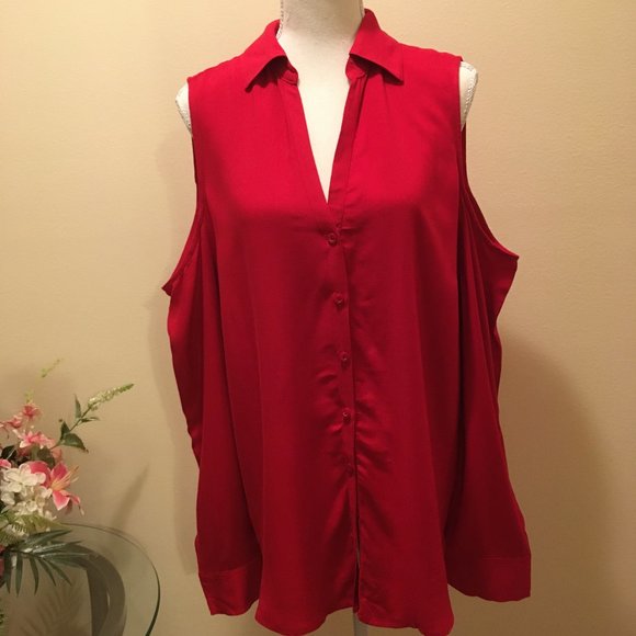 SOHO NY&CO Tops - Cold Shoulder Long Sleeve Blouse NWOT SOHO NY&CO